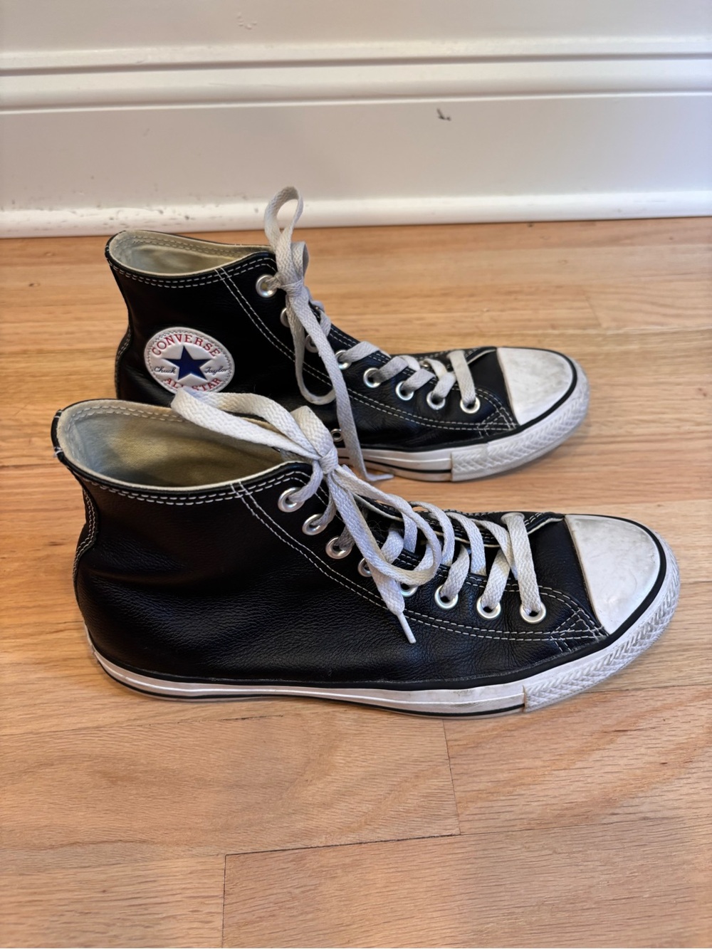Converse Chuck Taylor All Star Leather High Tops in black size women's 9 - Picture 3 of 12